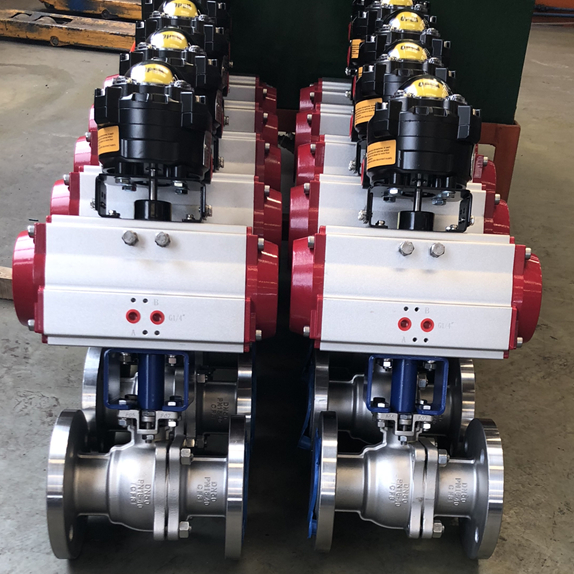 Soft seated ball valve